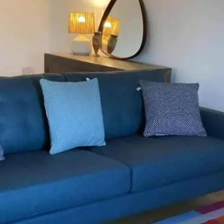 Apartment 3br - Sleeps 7 - Free Parking -