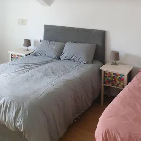 3br - Sleeps 7 - Free Parking -