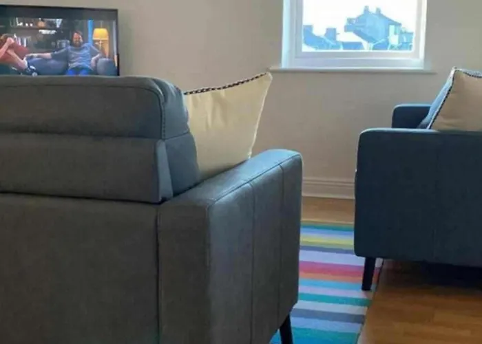Apartman 3br - Sleeps 7 - Free Parking -