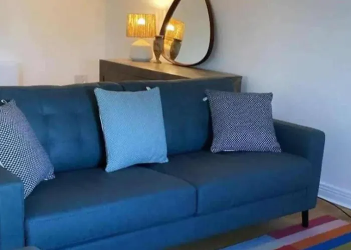 Apartman 3br - Sleeps 7 - Free Parking -