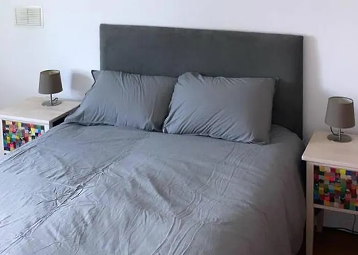 Apartman 3br - Sleeps 7 - Free Parking - *